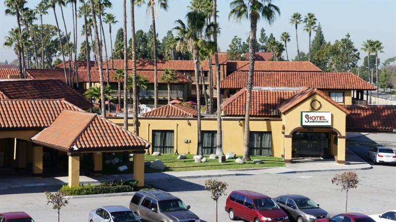 Hotel Saddleback 3*