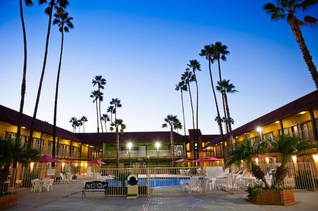 Hotel Saddleback 3*