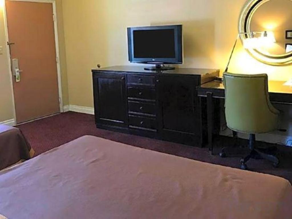 Saddleback Hotel 3*