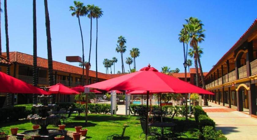 Hotel Saddleback 3*
